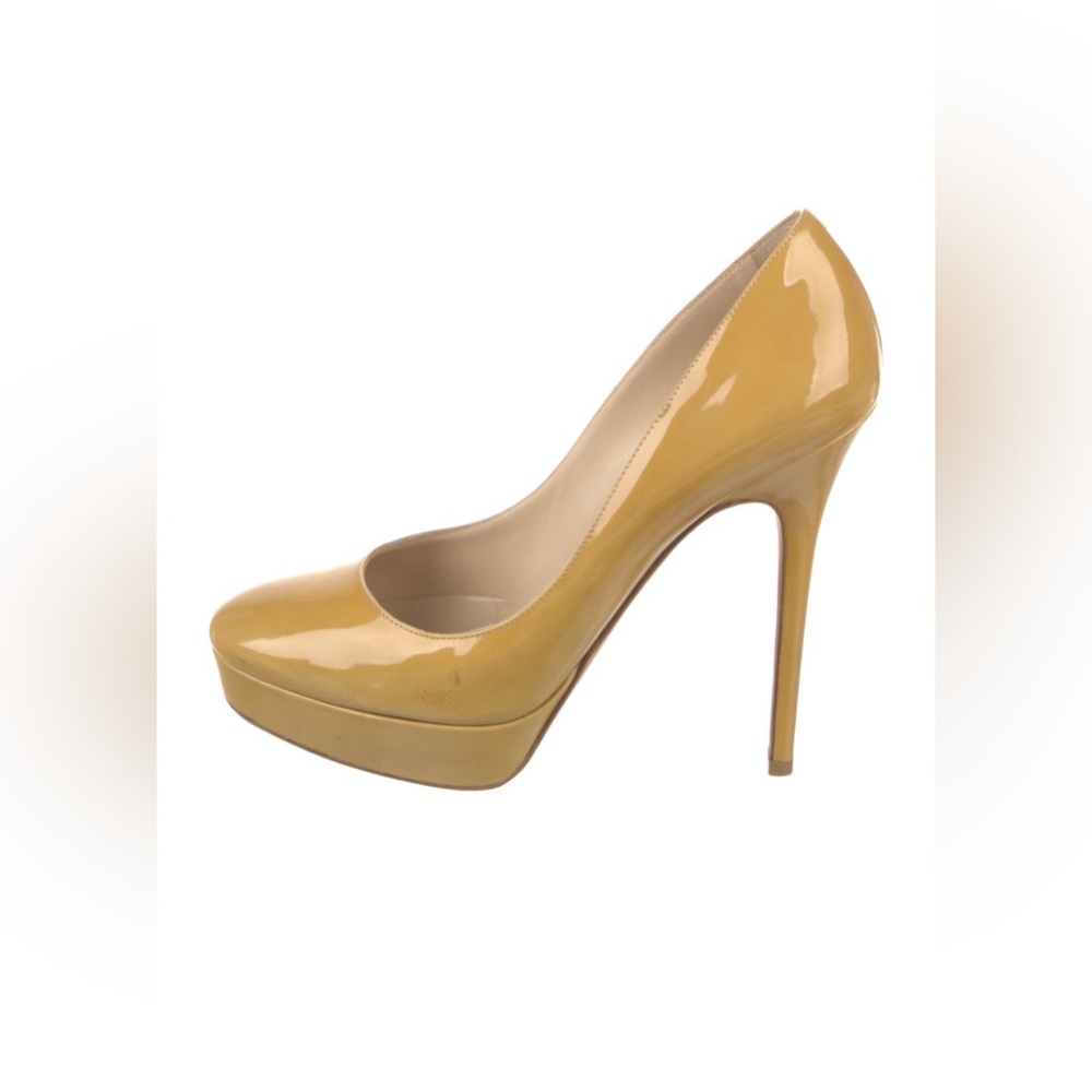 Elegant Tan High Heel Pumps 38.5